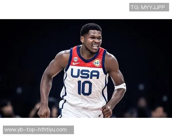 爱德华兹半场表现亮眼11投5中贡献14分1篮板1助攻1盖帽 爱德华兹半场表现亮眼11投5中贡献14分1篮板1助攻1盖帽