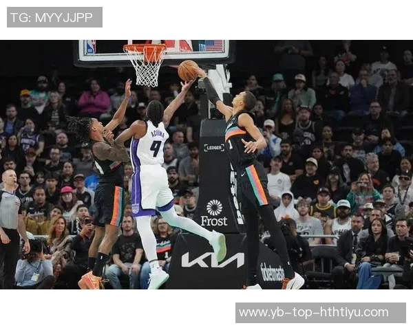 福克斯盛赞文班防守独特之处提升队友信心与进攻侵略性 福克斯盛赞文班防守独特之处提升队友信心与进攻侵略性